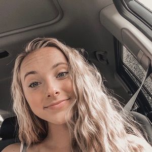 Meet your Posher, Josie